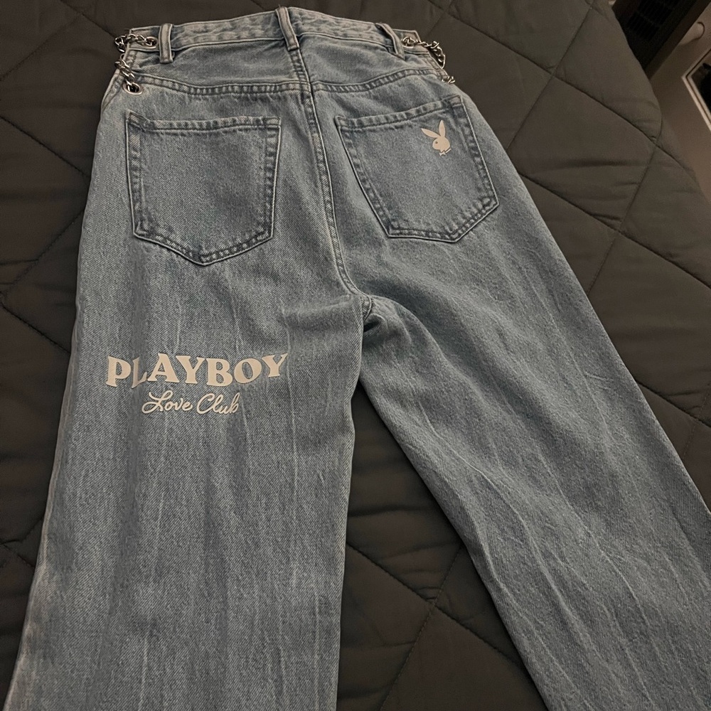 Light blue Pacsun jeans with chains on the side